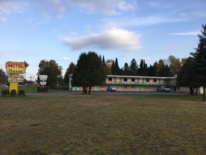 Cedars Motel image