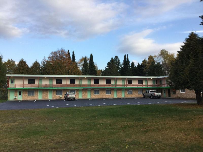 Cedars Motel image