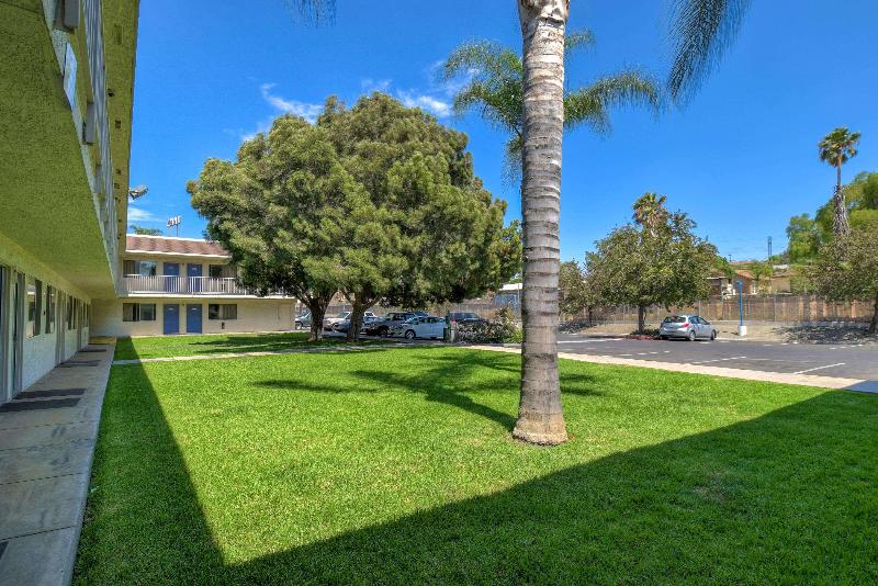 Motel 6 Jurupa Valley, CA - Riverside West image