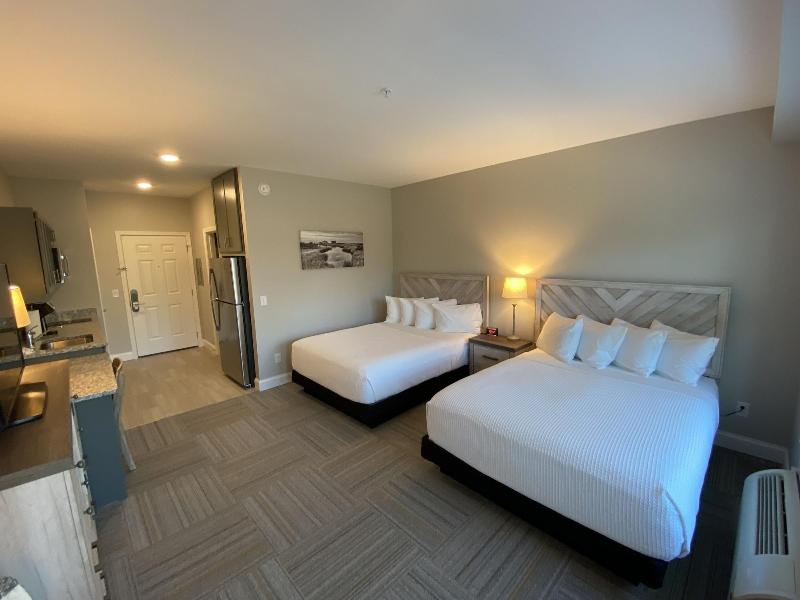 River Hotel Of Southport image