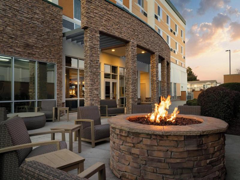 Courtyard by Marriott Fayetteville Fort Bragg/Spri