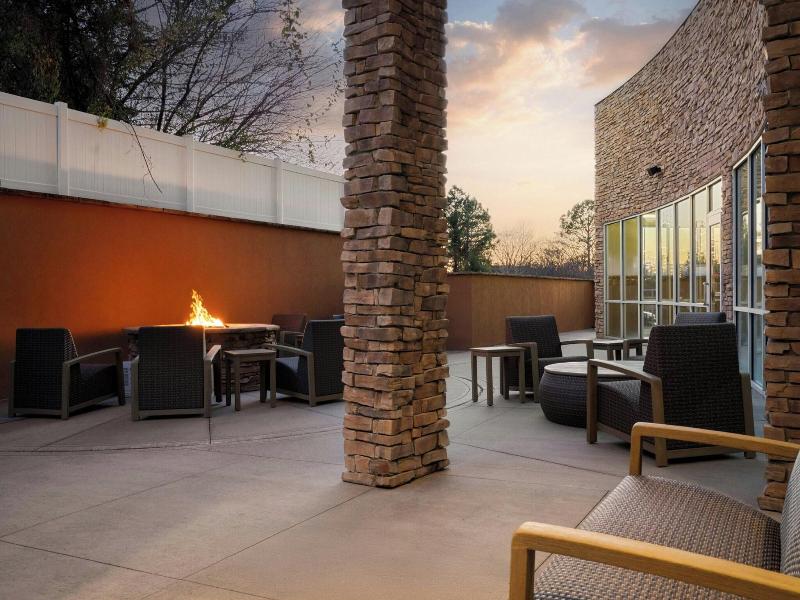 Courtyard by Marriott Fayetteville Fort Bragg/Spri