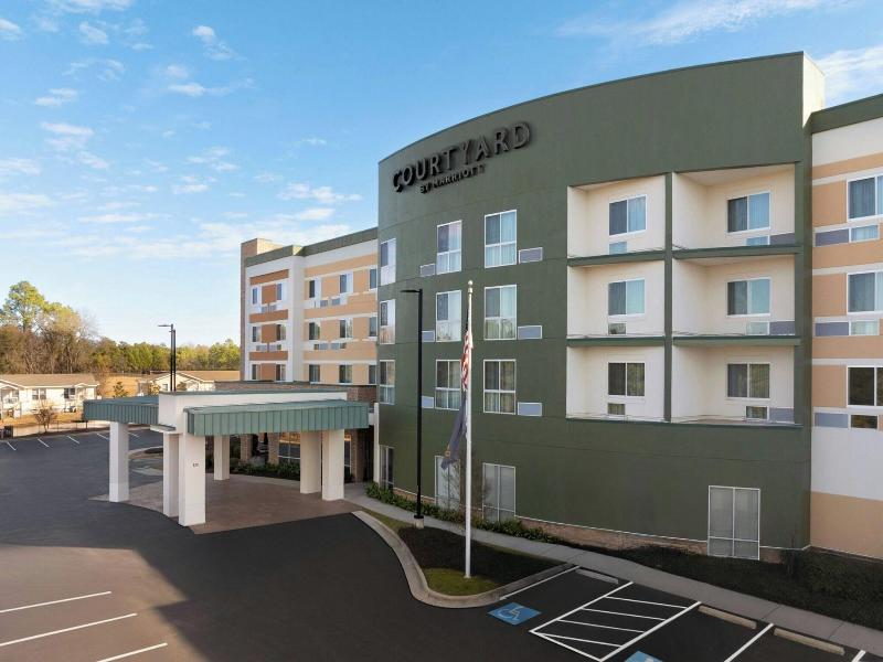 Courtyard by Marriott Fayetteville Fort Bragg/Spri
