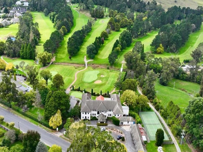 The Dormie House - On The Golf Course — general view
