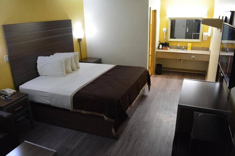 Southern Inn Lumberton image