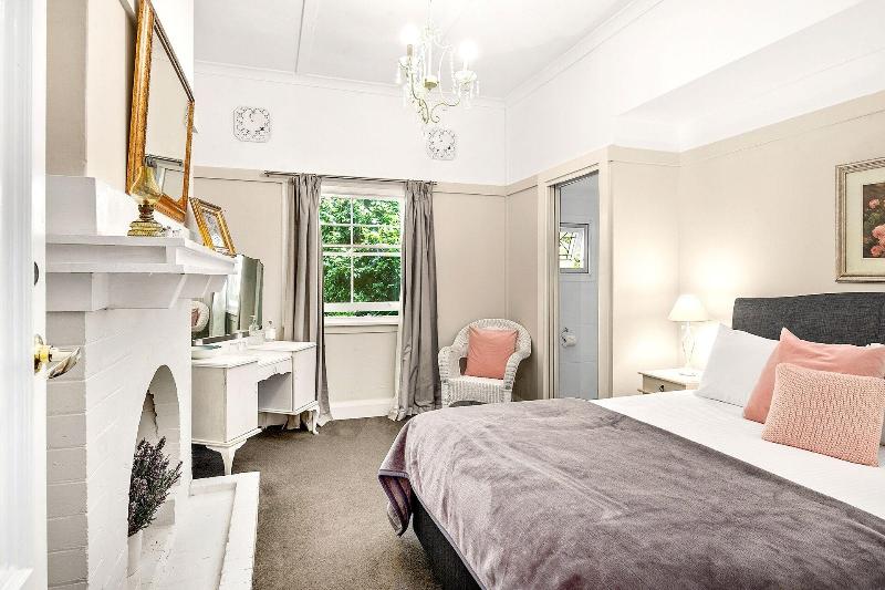 The Bundanoon Guest House image