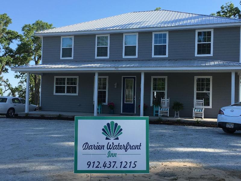 Darien Waterfront Inn image