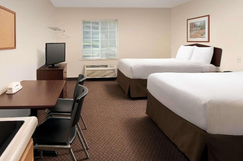 Woodspring Suites Kansas City Mission image
