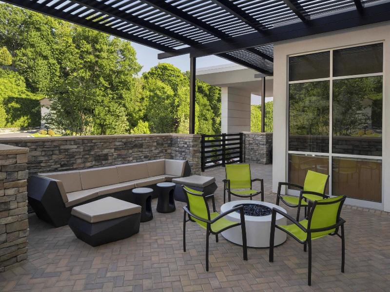 Springhill Suites By Marriott Tuckahoe Westchester image