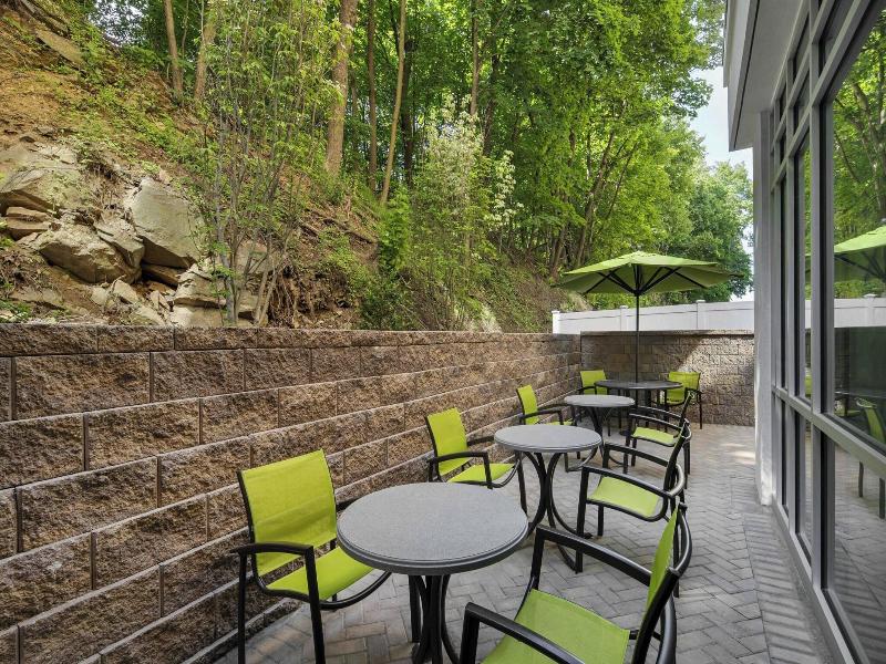 Springhill Suites By Marriott Tuckahoe Westchester image