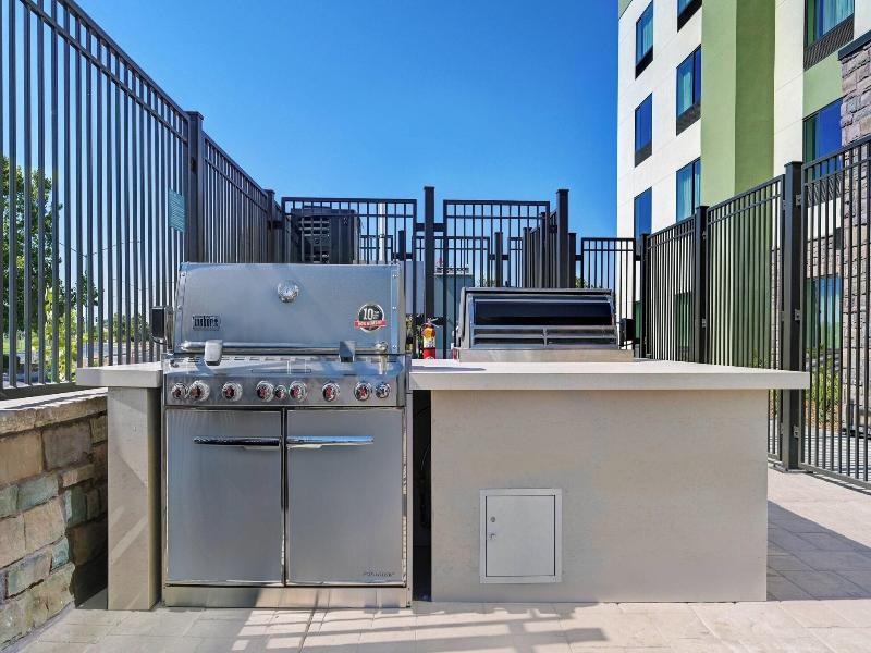 Towneplace Suites By Marriott Sacramento Airport N image