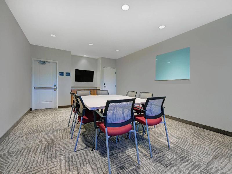 Towneplace Suites By Marriott Sacramento Airport N image