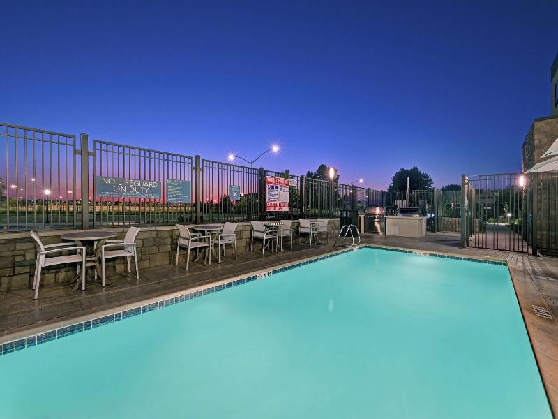 Towneplace Suites By Marriott Sacramento Airport N image