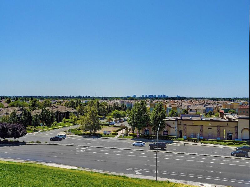 Towneplace Suites By Marriott Sacramento Airport N image
