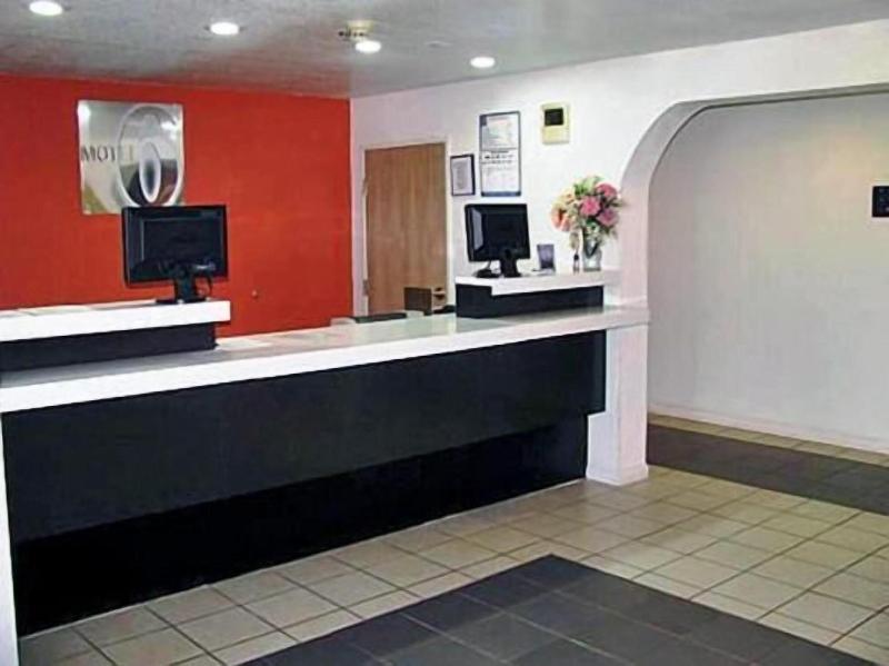 Motel 6 Mcalester, OK image