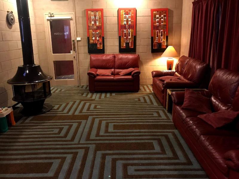 Cottonwood Lodge image