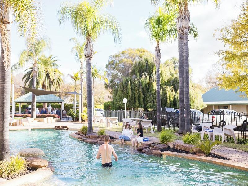 Murray Downs Resort