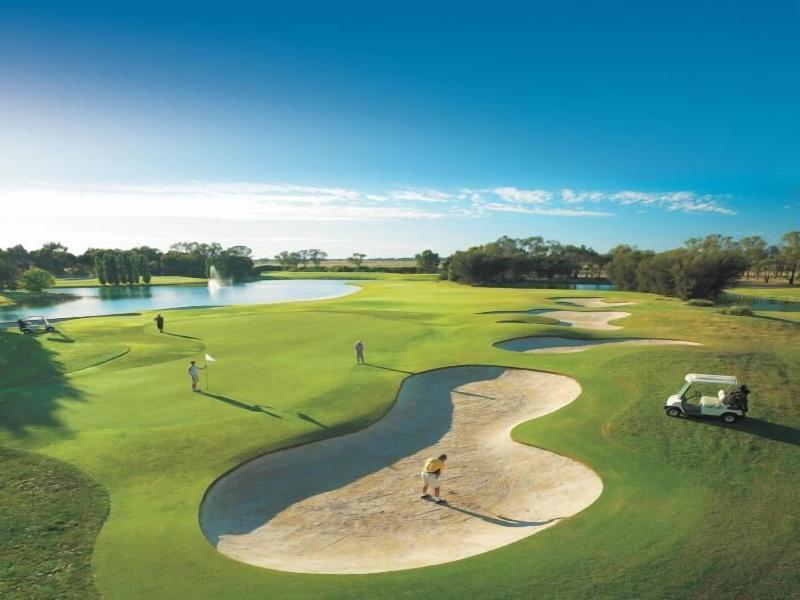 Murray Downs Resort
