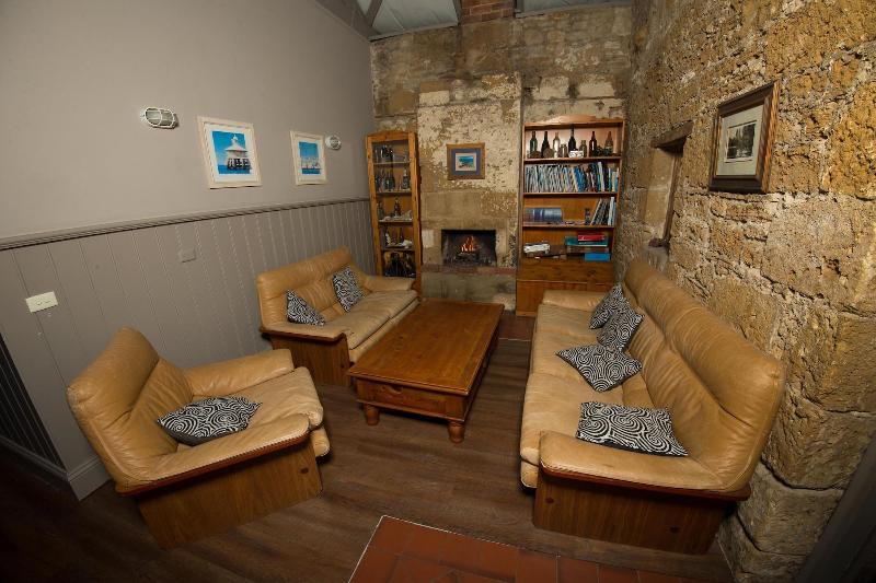 Cobb & Co Lodge image