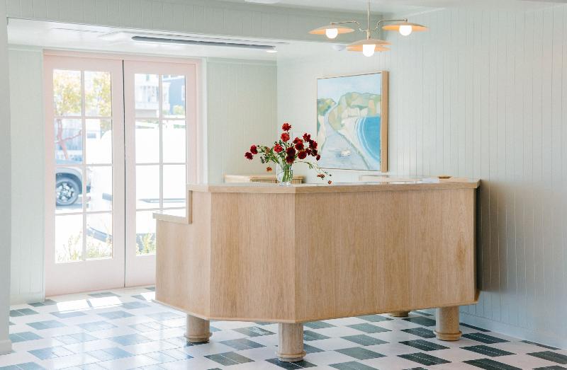 Bay Shores Peninsula Hotel image