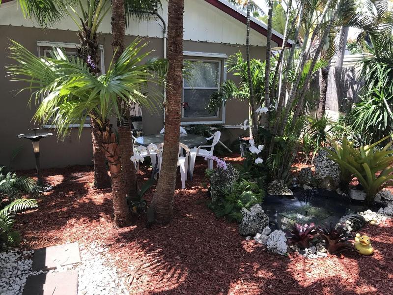Inn Leather Guest House - Male Only LGBT