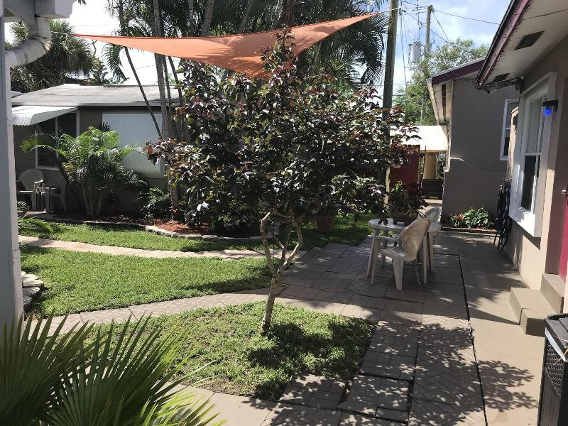 Inn Leather Guest House - Male Only LGBT image