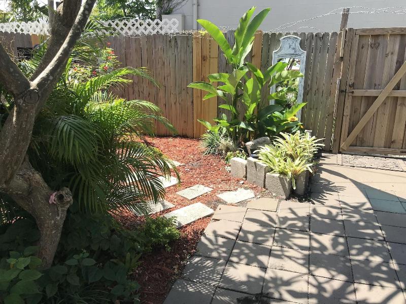Inn Leather Guest House - Male Only LGBT image