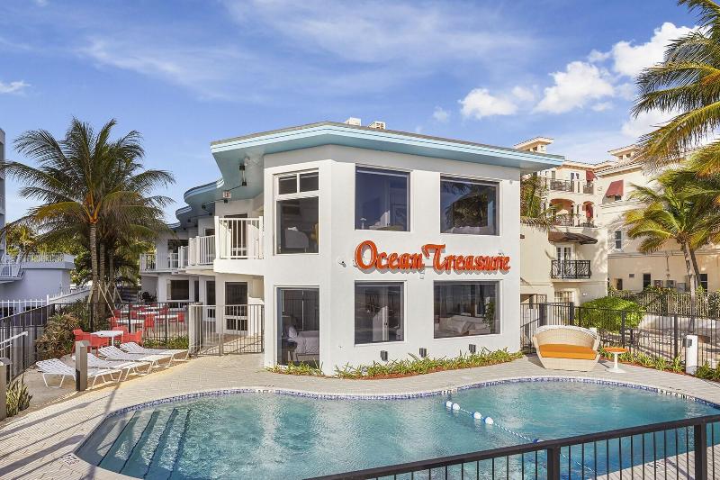 Ocean Treasure Beachside Suites image