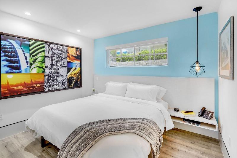 Ocean Treasure Beachside Suites image