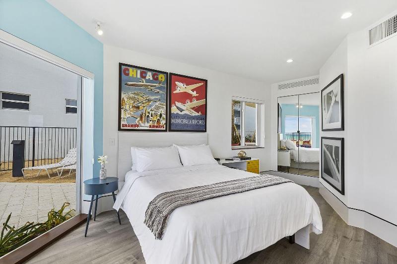 Ocean Treasure Beachside Suites image