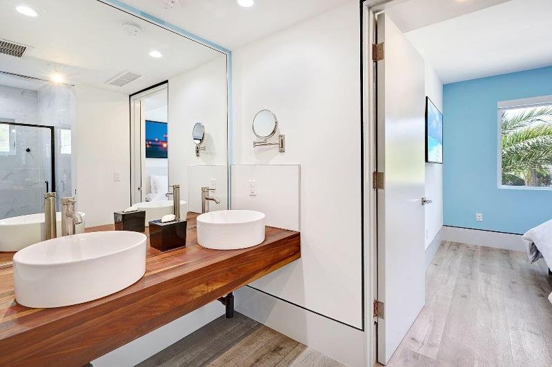 Ocean Treasure Beachside Suites image