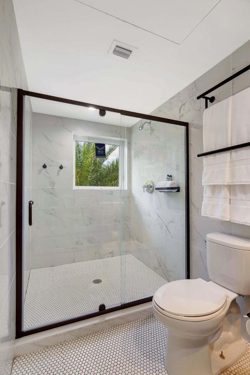 Ocean Treasure Beachside Suites image