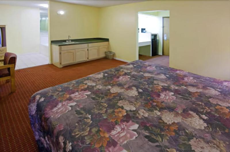 Express Inn image