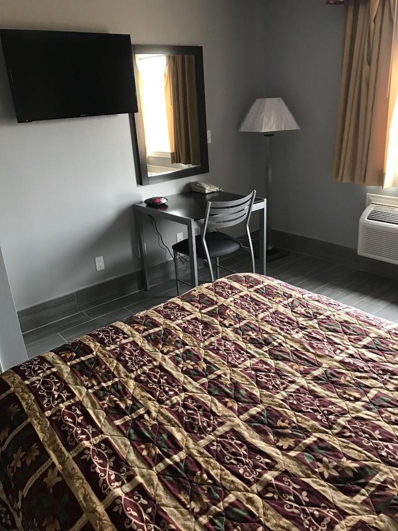 Express Inn image