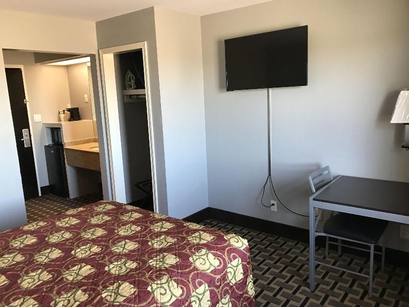 Express Inn image