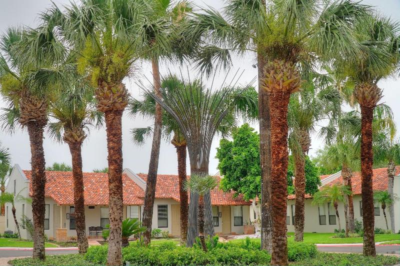 The Bungalows On Shary image