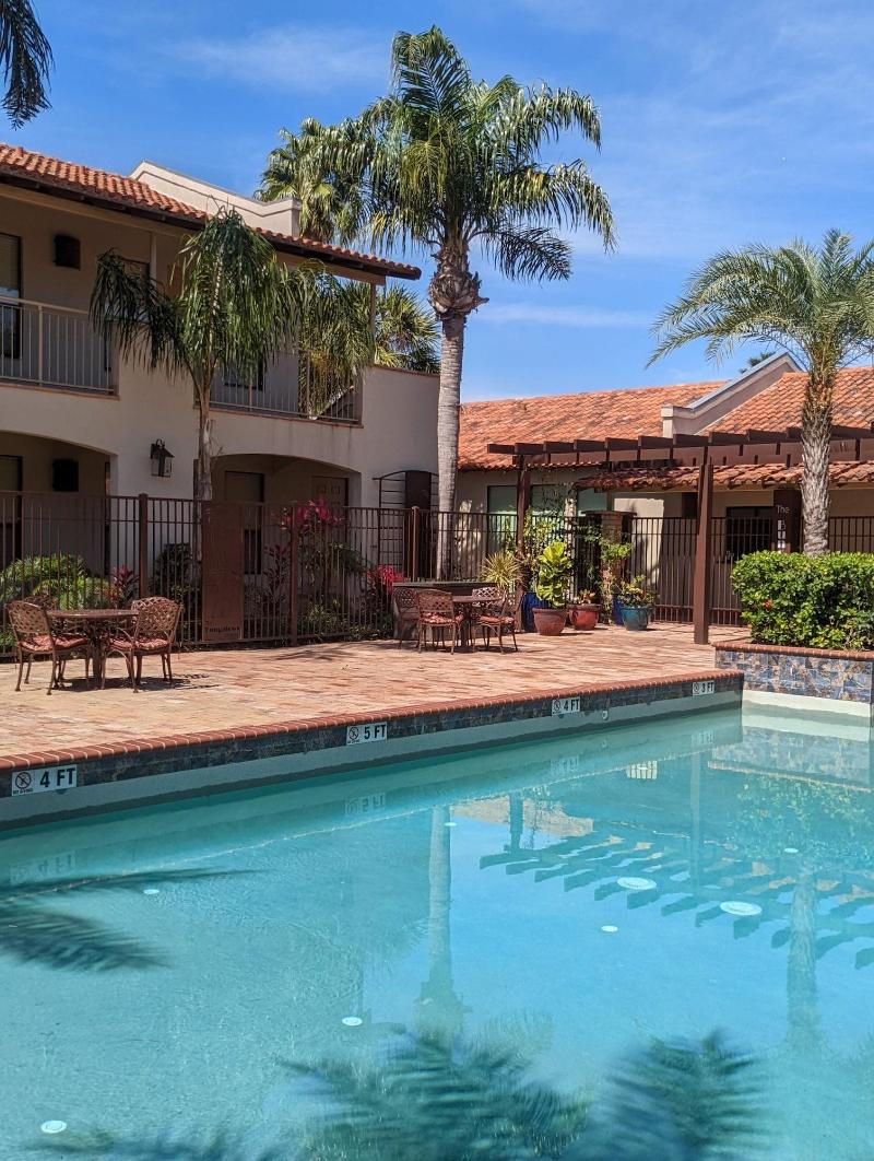 The Bungalows On Shary image