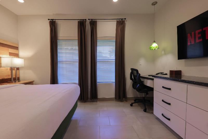 The Bungalows On Shary image