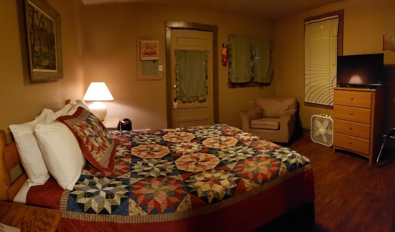 San Juan Motel image