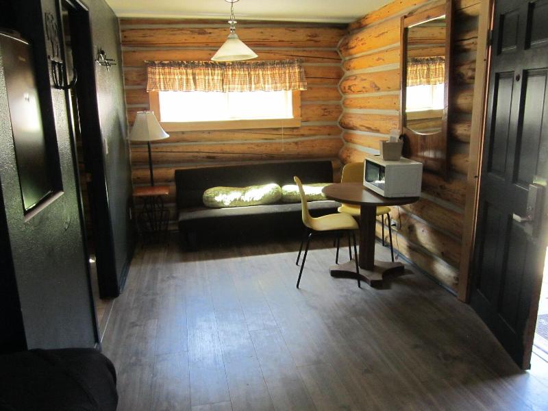 San Juan Motel image