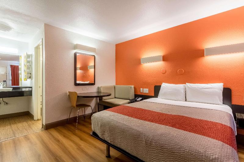 Motel 6 Garland, TX - Dallas image