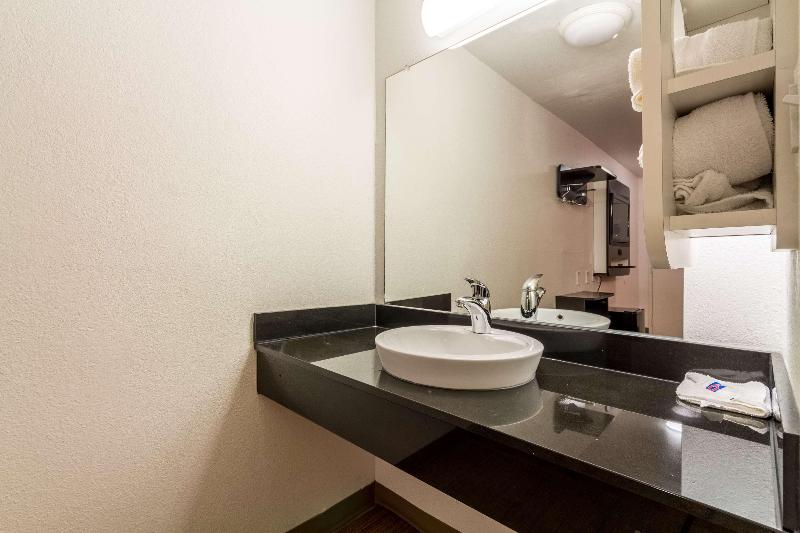 Motel 6 Garland, TX - Dallas image