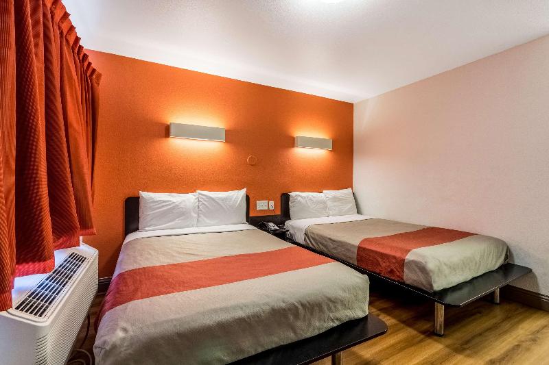 Motel 6 Garland, TX - Dallas image