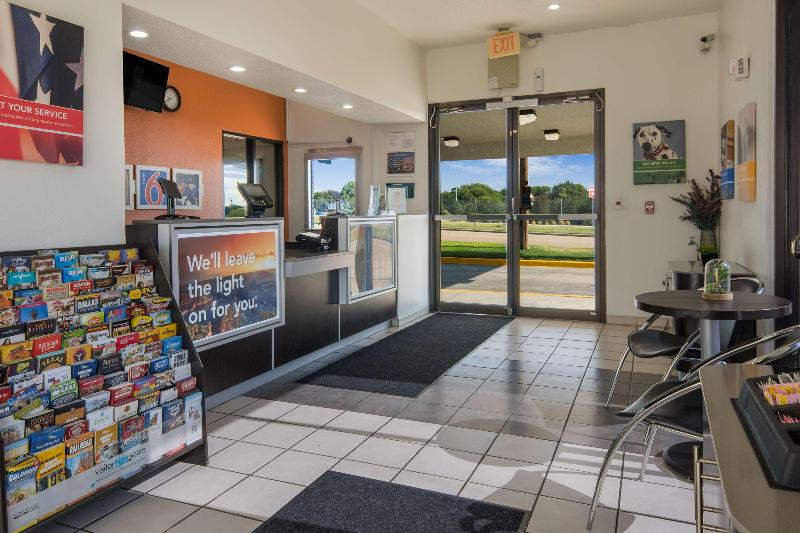 Motel 6 Duncanville, TX - Dallas - Image 7