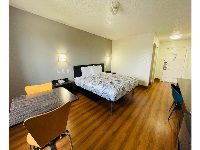 Motel 6-Duncanville, TX - Dallas GA image