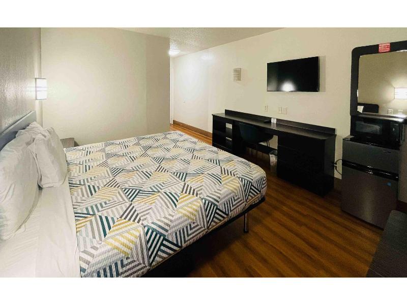 Motel 6-Duncanville, TX - Dallas GA image