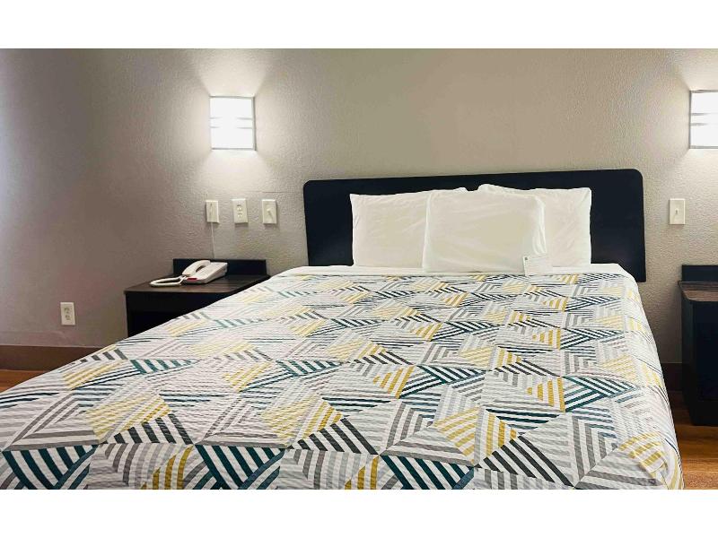 Motel 6-Duncanville, TX - Dallas GA image