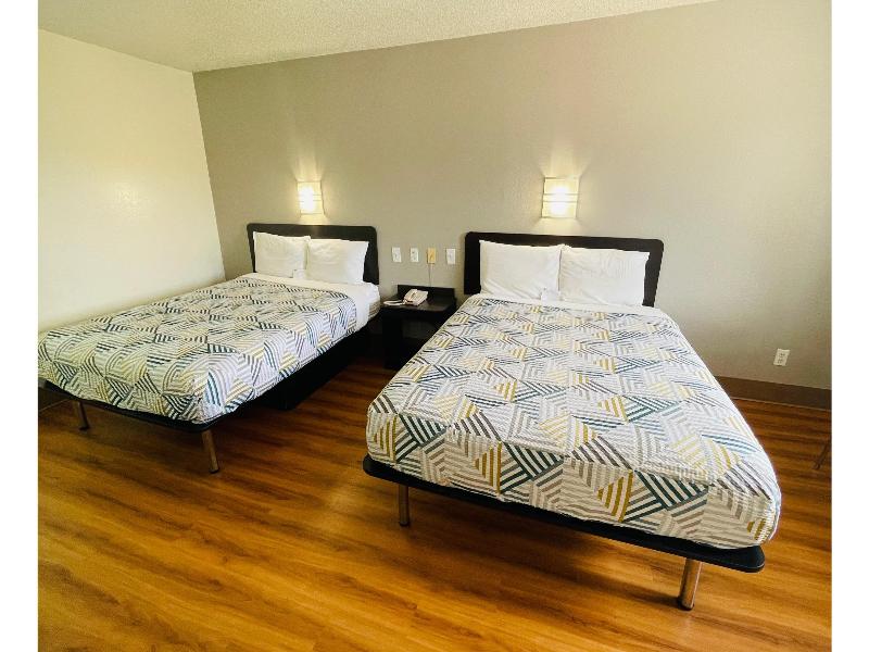 Motel 6-Duncanville, TX - Dallas GA image