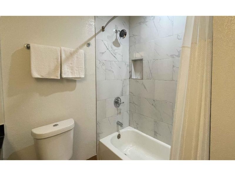 Motel 6-Duncanville, TX - Dallas GA image