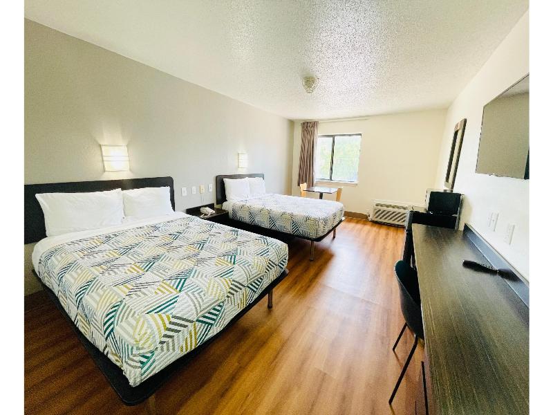 Motel 6-Duncanville, TX - Dallas GA image